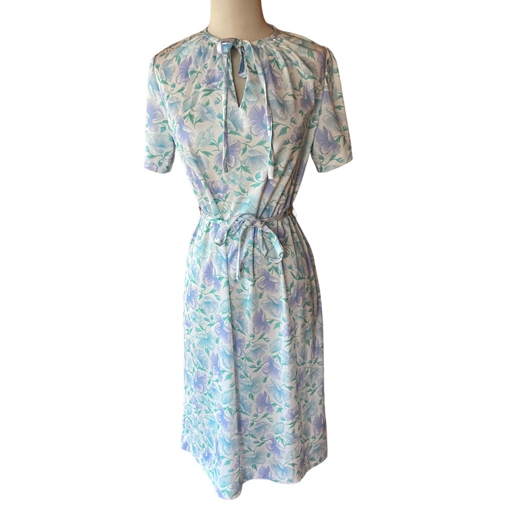 Vintage Floral Poly Day Dress
